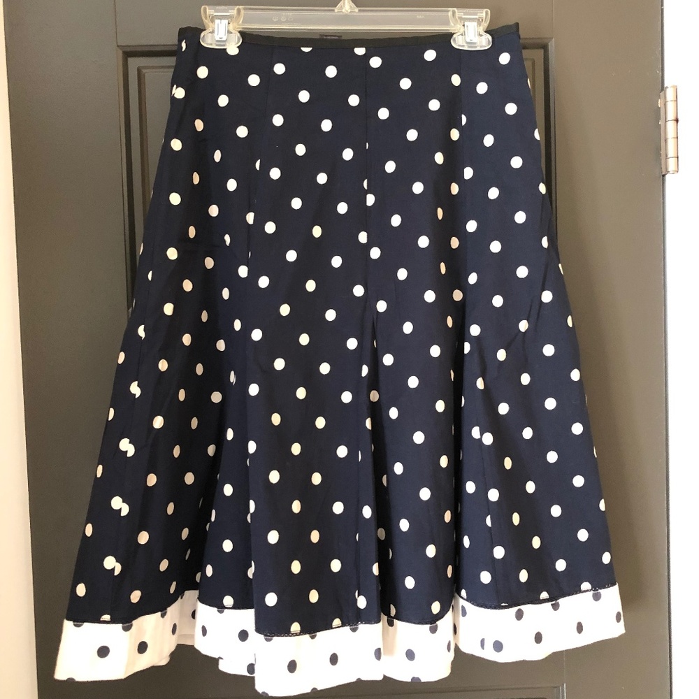 Navy/white skirt